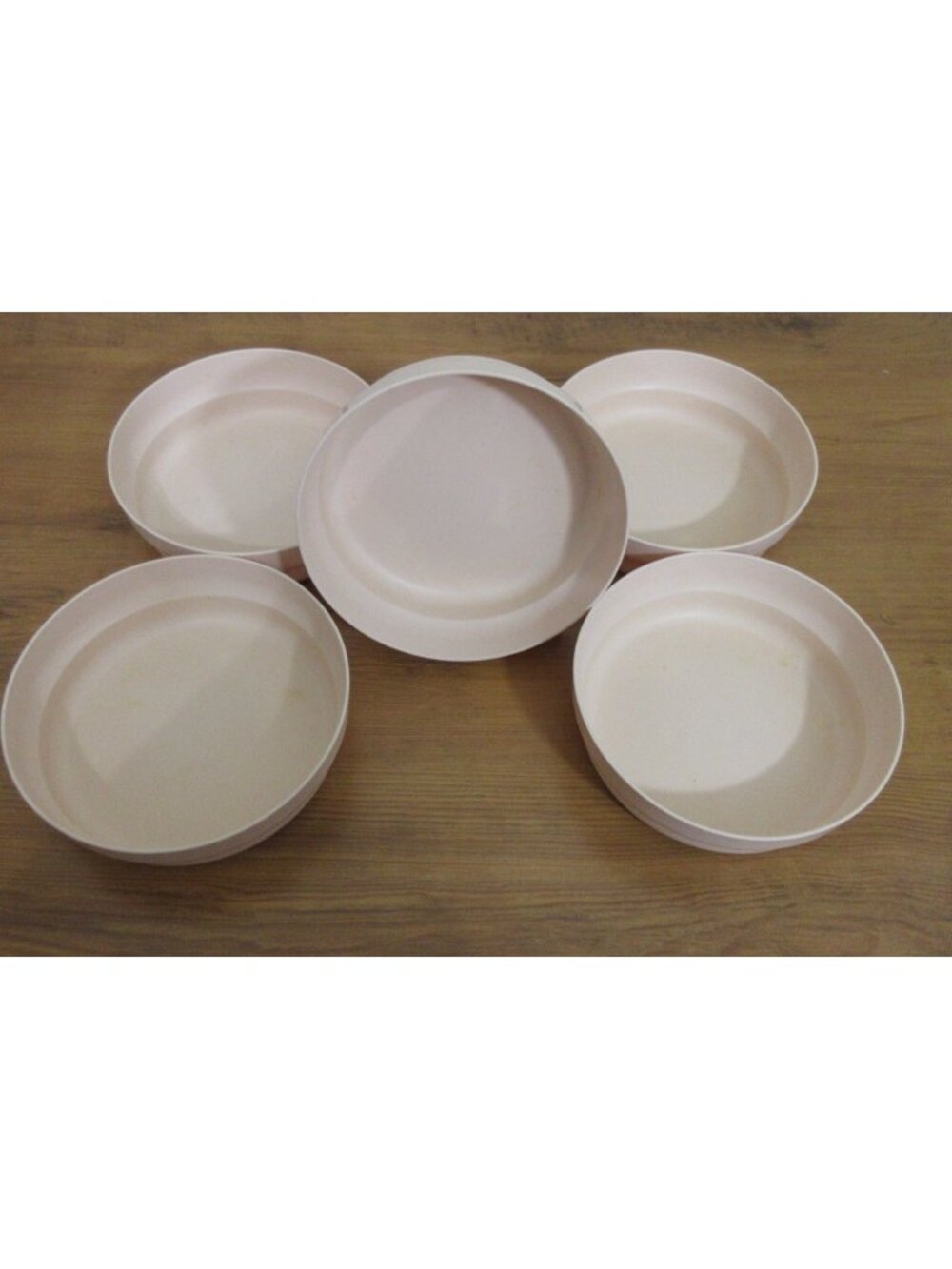 Retro Vintage Tupperware Cereal/Ice Cream/Salad Bowls 2415B-2 Peach Set of 5 USA